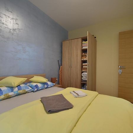 Apartment Sinisa With Garage Novi Sad Bagian luar foto